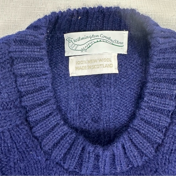 Wilmington Country Store Size Large Navy Blue 100% Scottish Wool Sweater - Picture 13 of 16